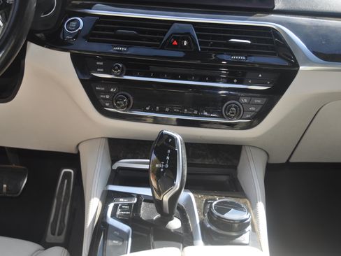 Used 2018 BMW 540i image 13