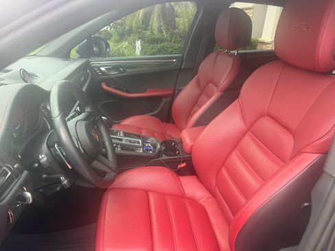 Used 2024 Porsche Macan GTS AWD/4WD image 11