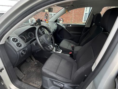 Used 2015 Volkswagen Tiguan S AWD/4WD image 10