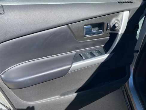 Used 2012 Ford Edge SE FWD image 19