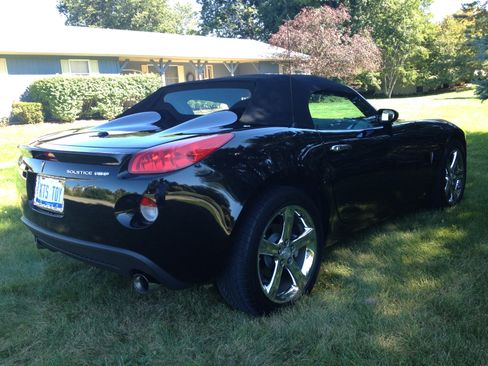 Used 2007 Pontiac Solstice GXP w/ Premium Package image 9