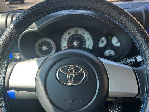 Used 2007 Toyota FJ Cruiser 4WD image 6