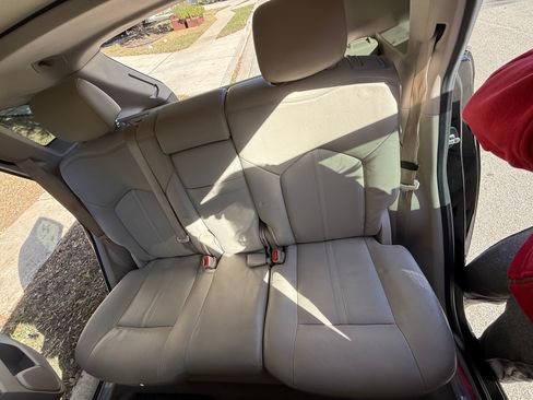 Used 2012 Cadillac SRX Luxury image 5