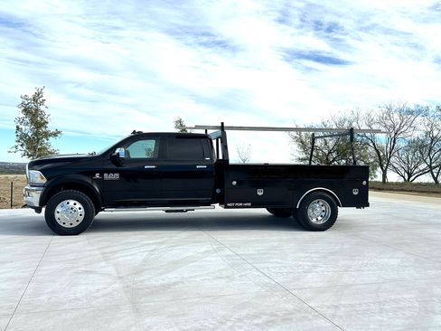 Used 2014 RAM 5500 Laramie image 2