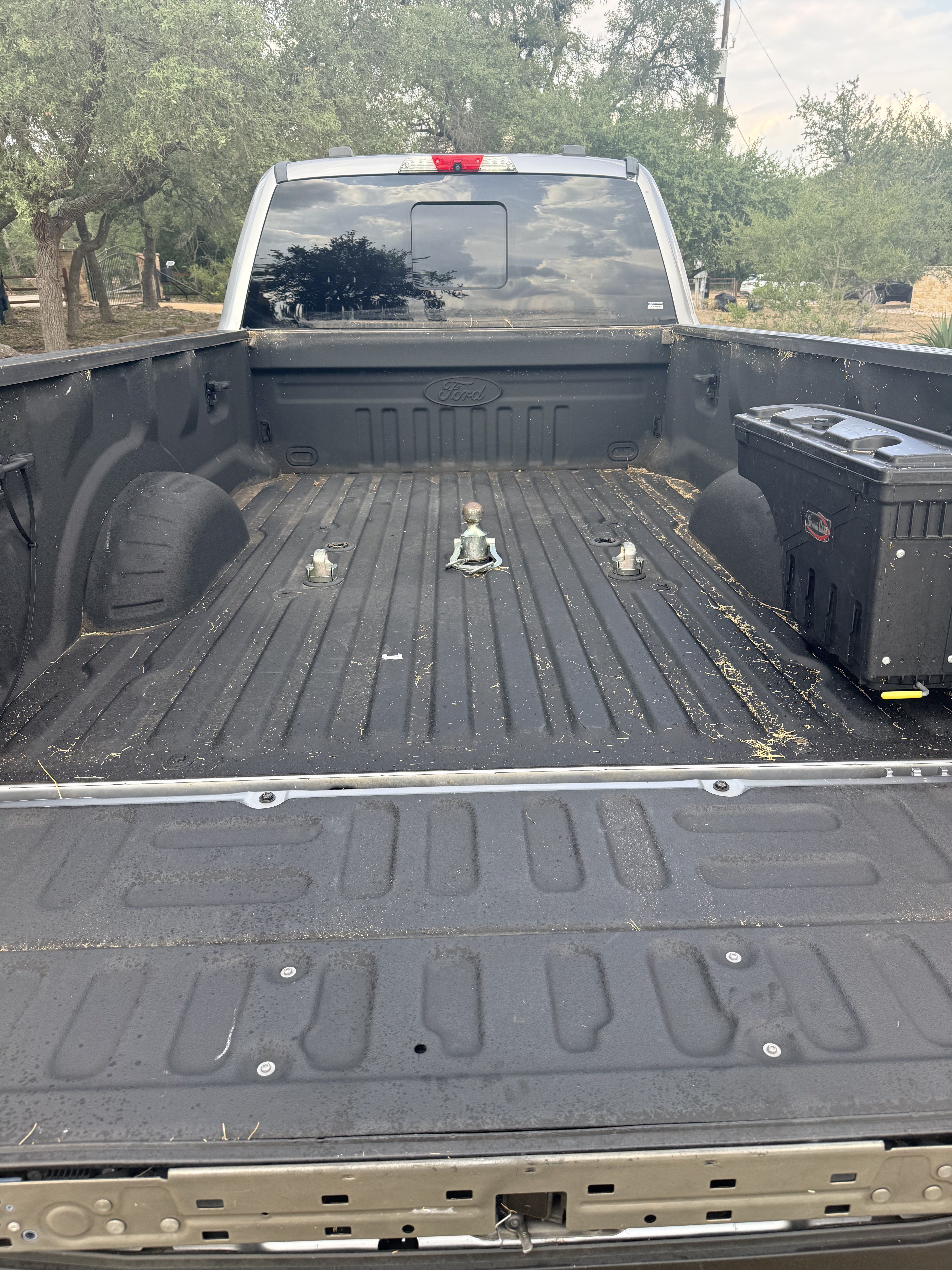 Used 2020 Ford F350 Lariat w/ Lariat Ultimate Package AWD/4WD image 15