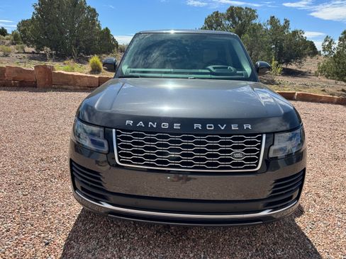 Used 2020 Land Rover Range Rover HSE AWD/4WD image 2