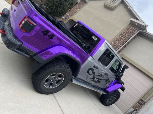 Used 2020 Jeep Gladiator Rubicon image 12