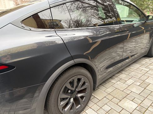 Used 2023 Tesla Model X AWD/4WD image 6