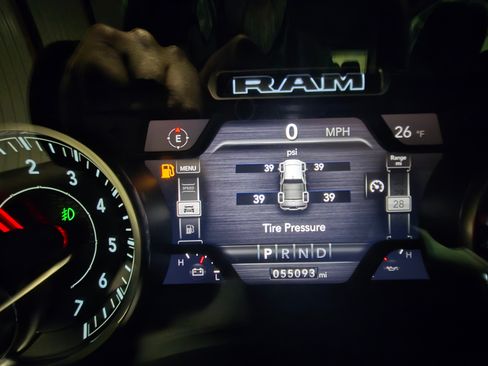 Used 2019 RAM 1500 Big Horn image 14