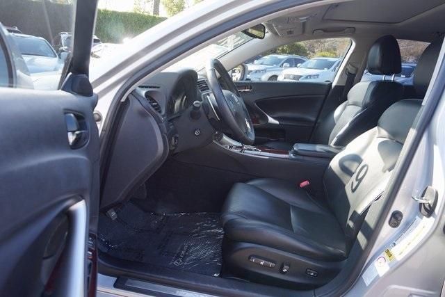 Used 2008 Lexus IS 350 RWD image 8