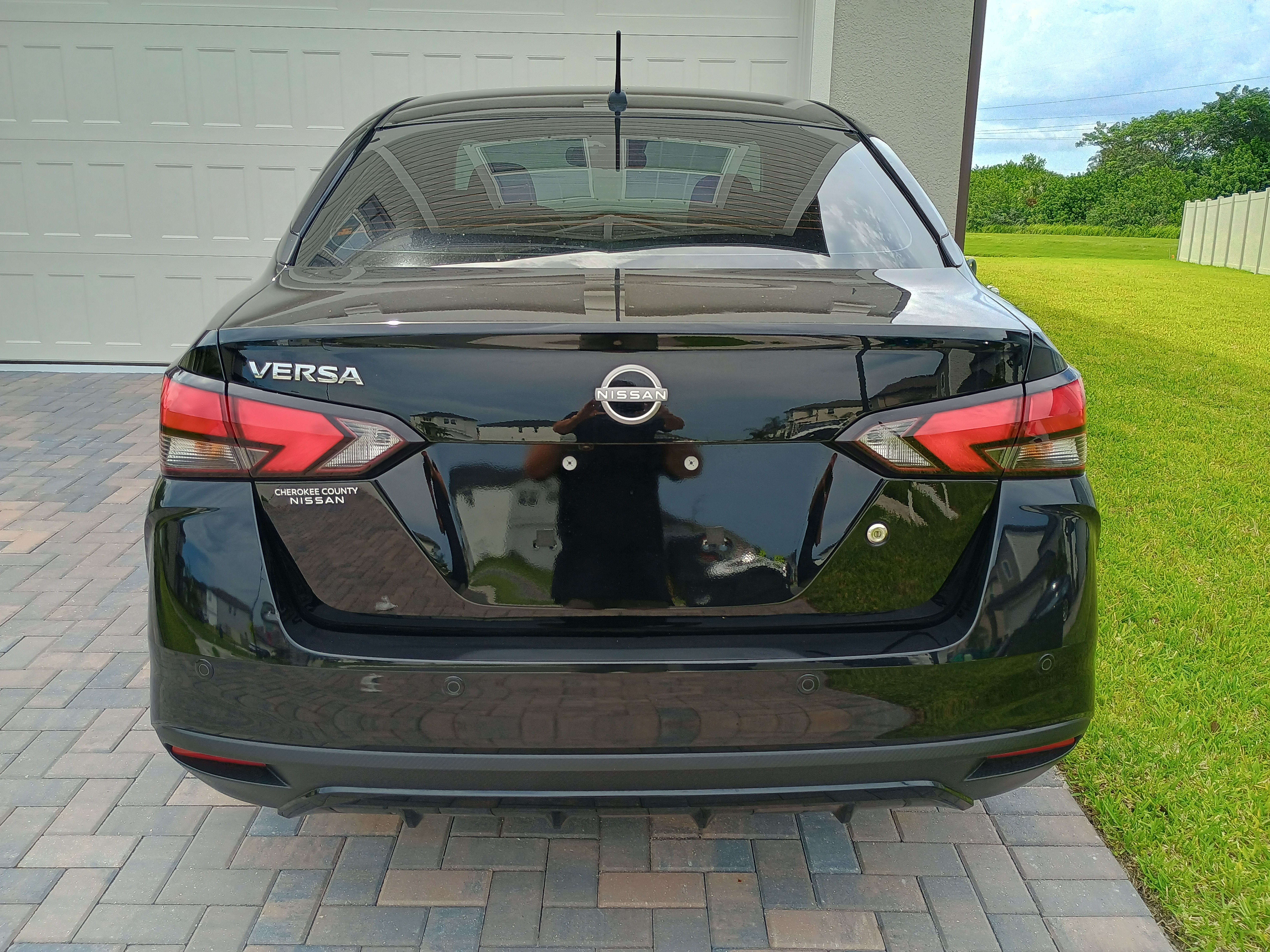 Used 2024 Nissan Versa S w/ Trunk Package FWD image 10