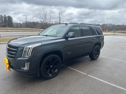 Used 2019 Cadillac Escalade Platinum