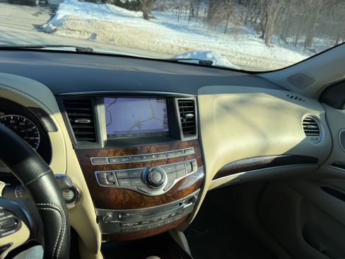 Used 2014 INFINITI QX60 FWD w/ Deluxe Touring Package image 16