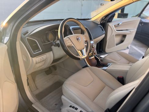 Used 2016 Volvo XC60 T5 Platinum FWD image 6
