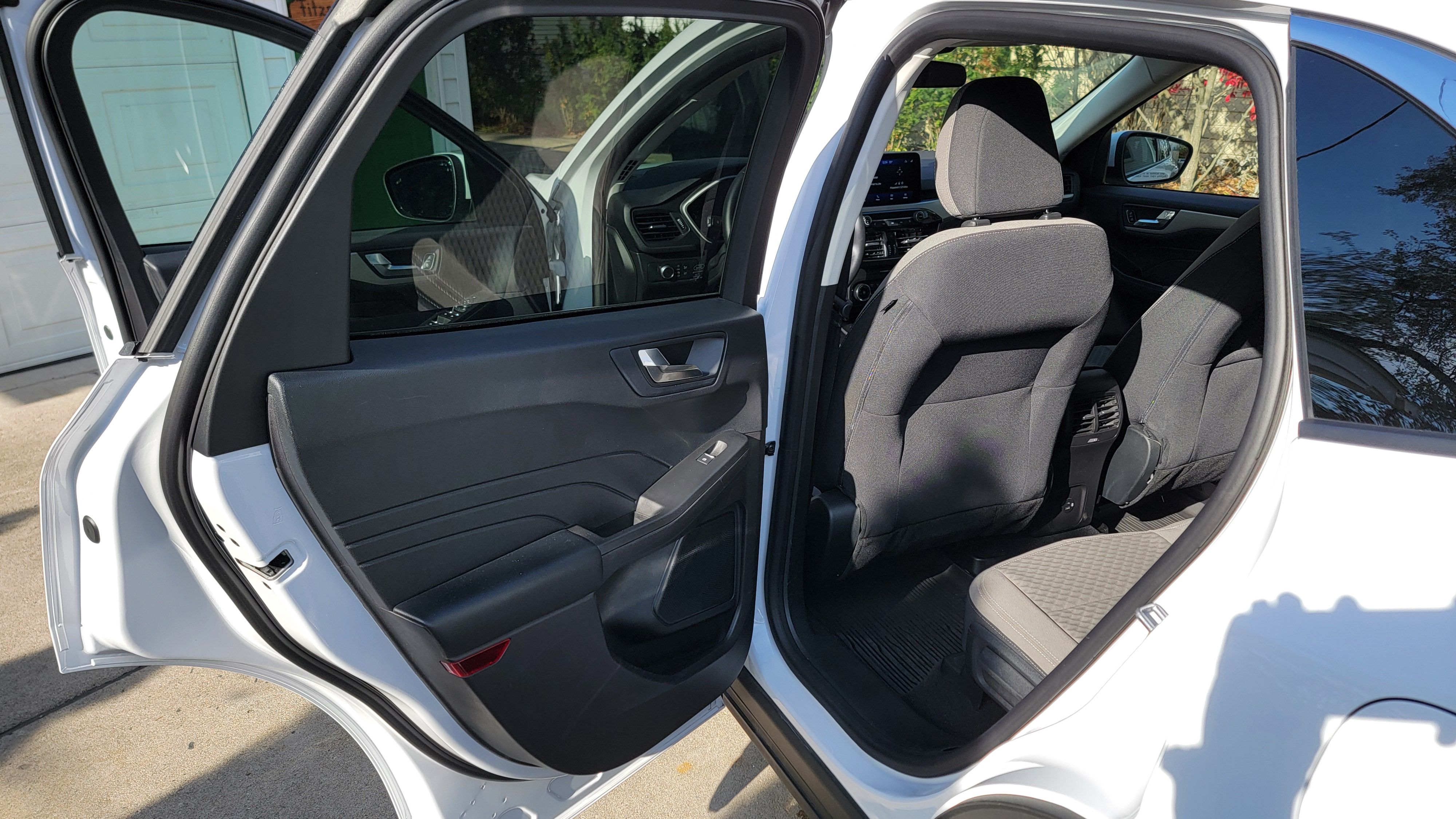 Used 2021 Ford Escape SE w/ Cold Weather Package AWD/4WD image 12