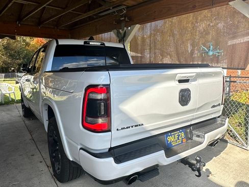 Used 2022 RAM 1500 Limited image 2