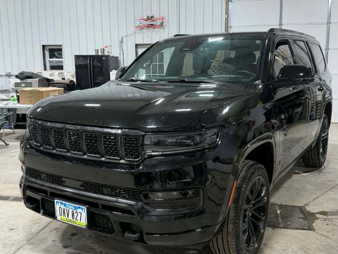 Used 2024 Jeep Grand Wagoneer Series II w/ Quick Order Packagew 28T image 2