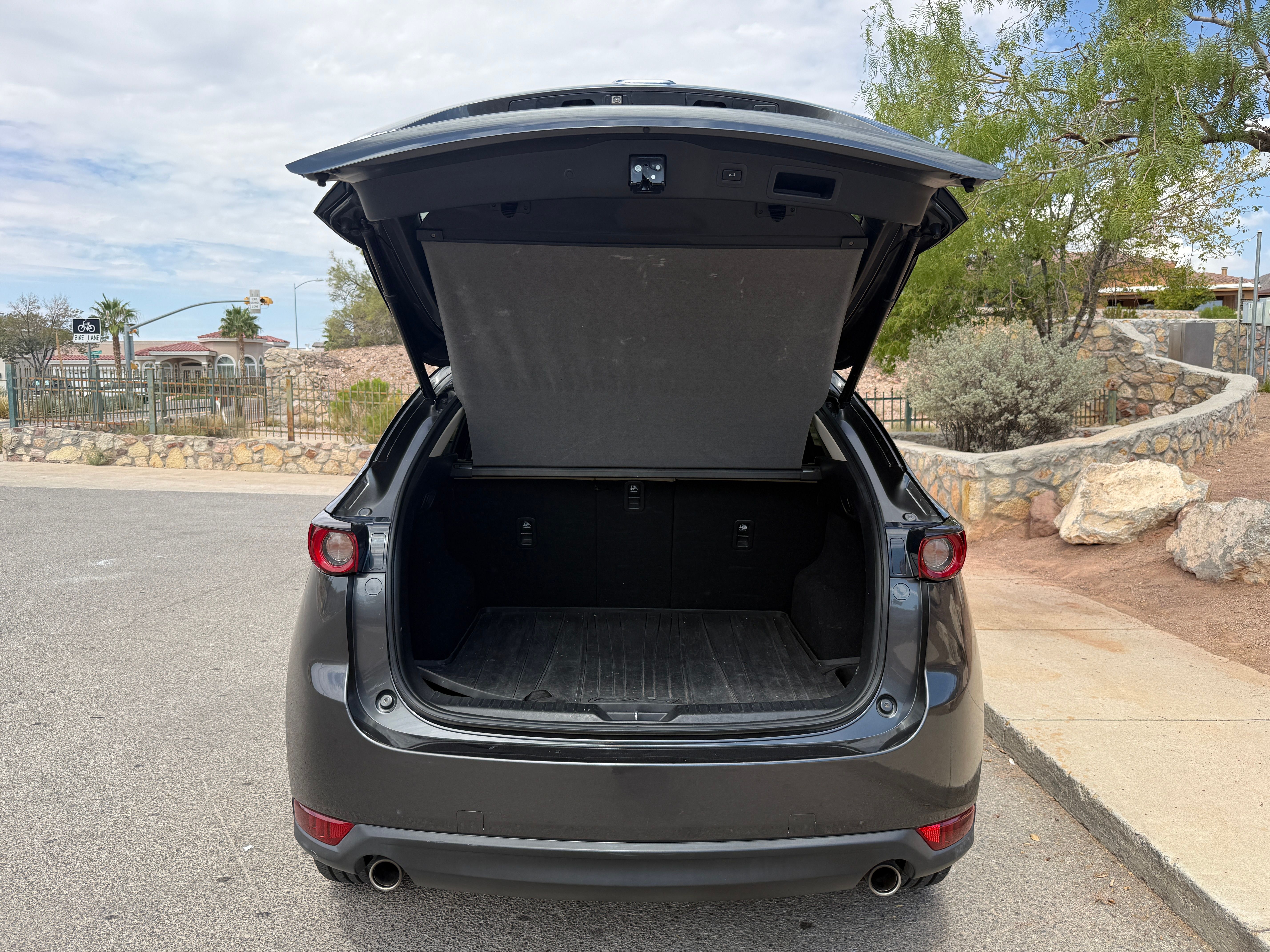 Used 2018 MAZDA CX-5 Touring w/ Preferred Equipment Package FWD image 10
