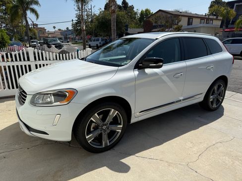 Used 2017 Volvo XC60 T6 Dynamic w/ Preferred Option Package AWD/4WD image 6