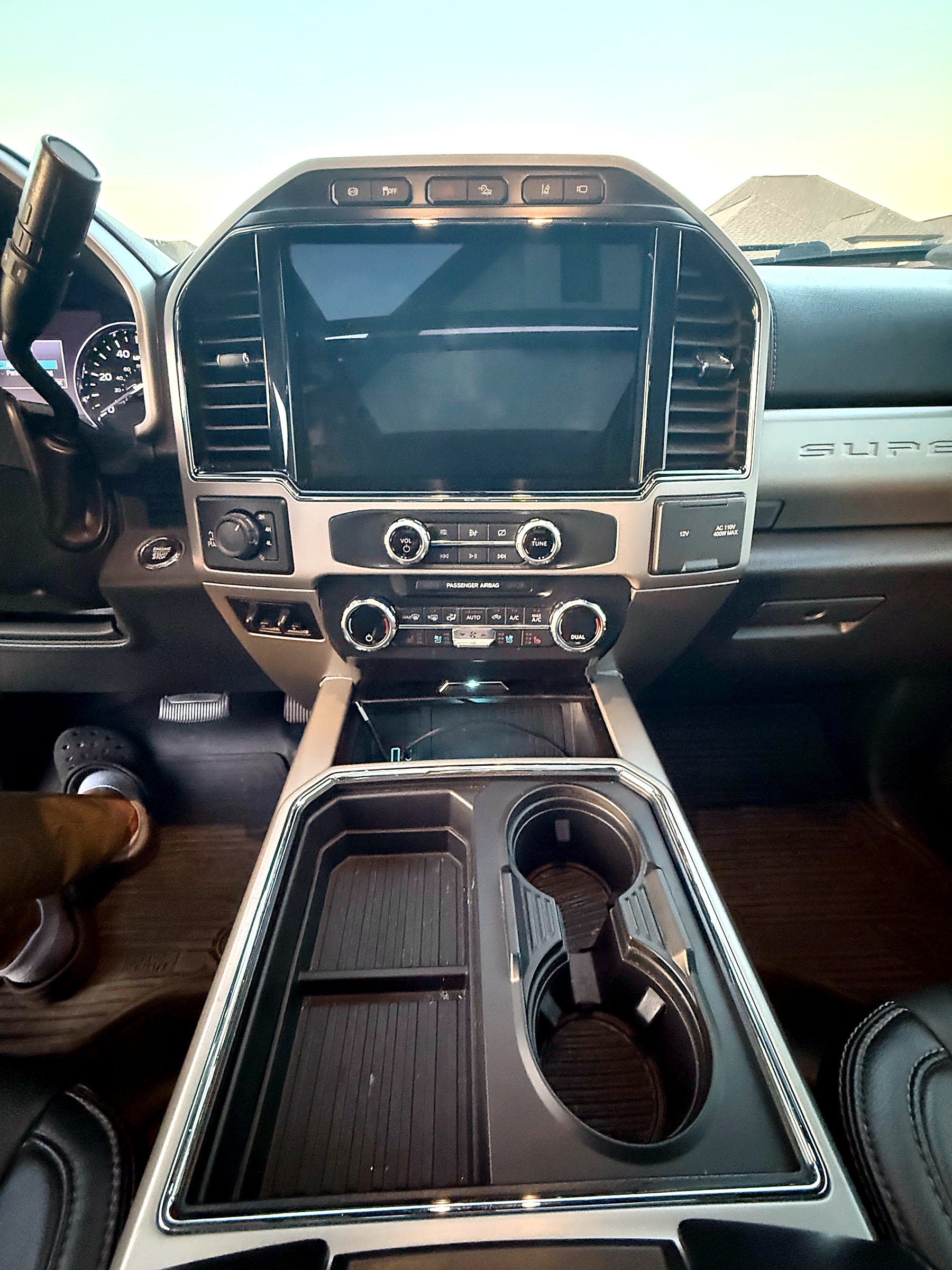 Used 2022 Ford F350 Lariat w/ Tremor Off-Road Package AWD/4WD image 20