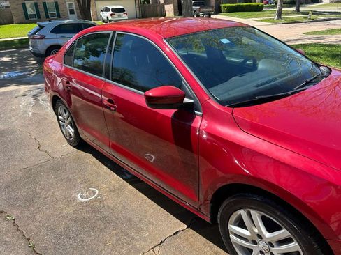 Used 2018 Volkswagen Jetta S w/ Cold Weather Package image 5