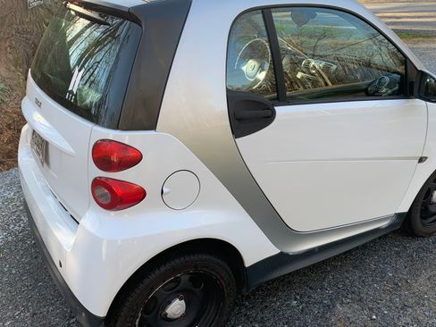 Used 2014 smart fortwo passion image 30