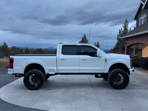 Used 2023 Ford F350 Platinum w/ FX4 Off-Road Package image 1