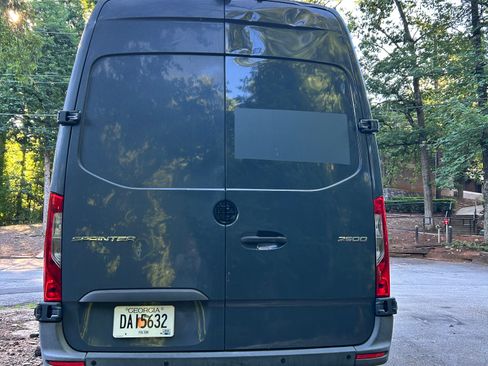 Used 2019 Mercedes-Benz Sprinter 144 image 5
