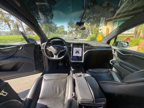 Used 2016 Tesla Model X 90D image 13