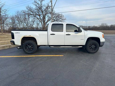 Used 2009 GMC Sierra 2500 SLE w/ Convenience Package image 5