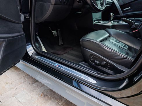 Used 2007 BMW M5 image 19