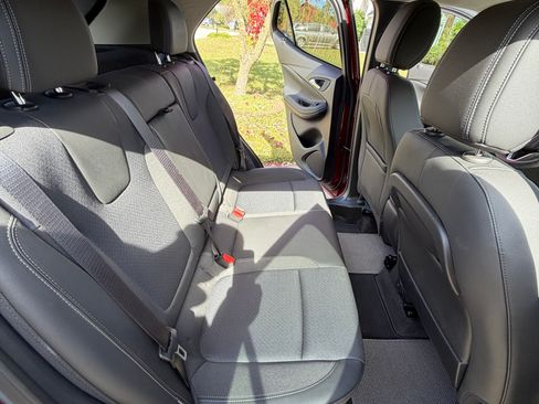 Used 2023 Buick Encore GX Select image 11