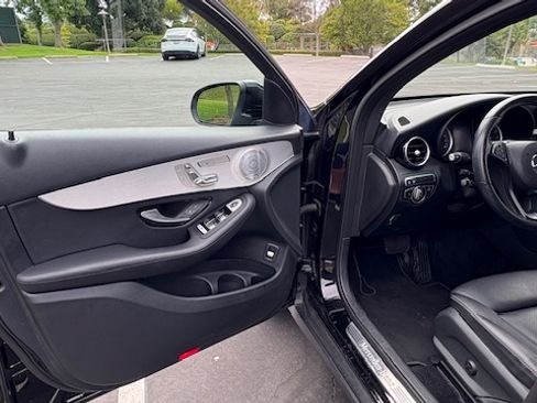 Used 2019 Mercedes-Benz GLC 300 4MATIC Coupe image 22