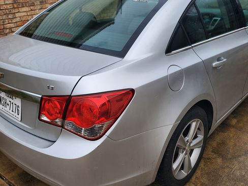 Used 2013 Chevrolet Cruze LT image 9
