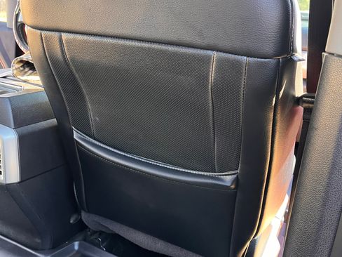 Used 2017 Ford F250 Lariat w/ Lariat Value Package image 25