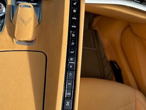 Used 2022 Chevrolet Corvette Stingray Premium Conv image 15