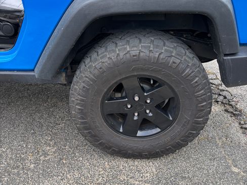 Used 2012 Jeep Wrangler Rubicon w/ PWR Convenience Group image 19