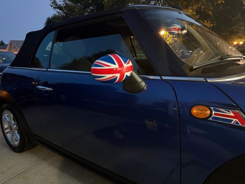Used 2013 MINI Cooper Convertible FWD image 8