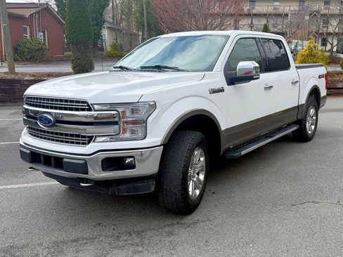 Used 2020 Ford F150 Lariat w/ Equipment Group 502A Luxury image 4