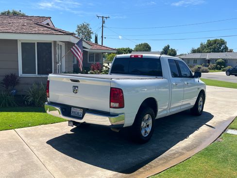 Used 2016 RAM 1500 Classic SLT RWD image 5