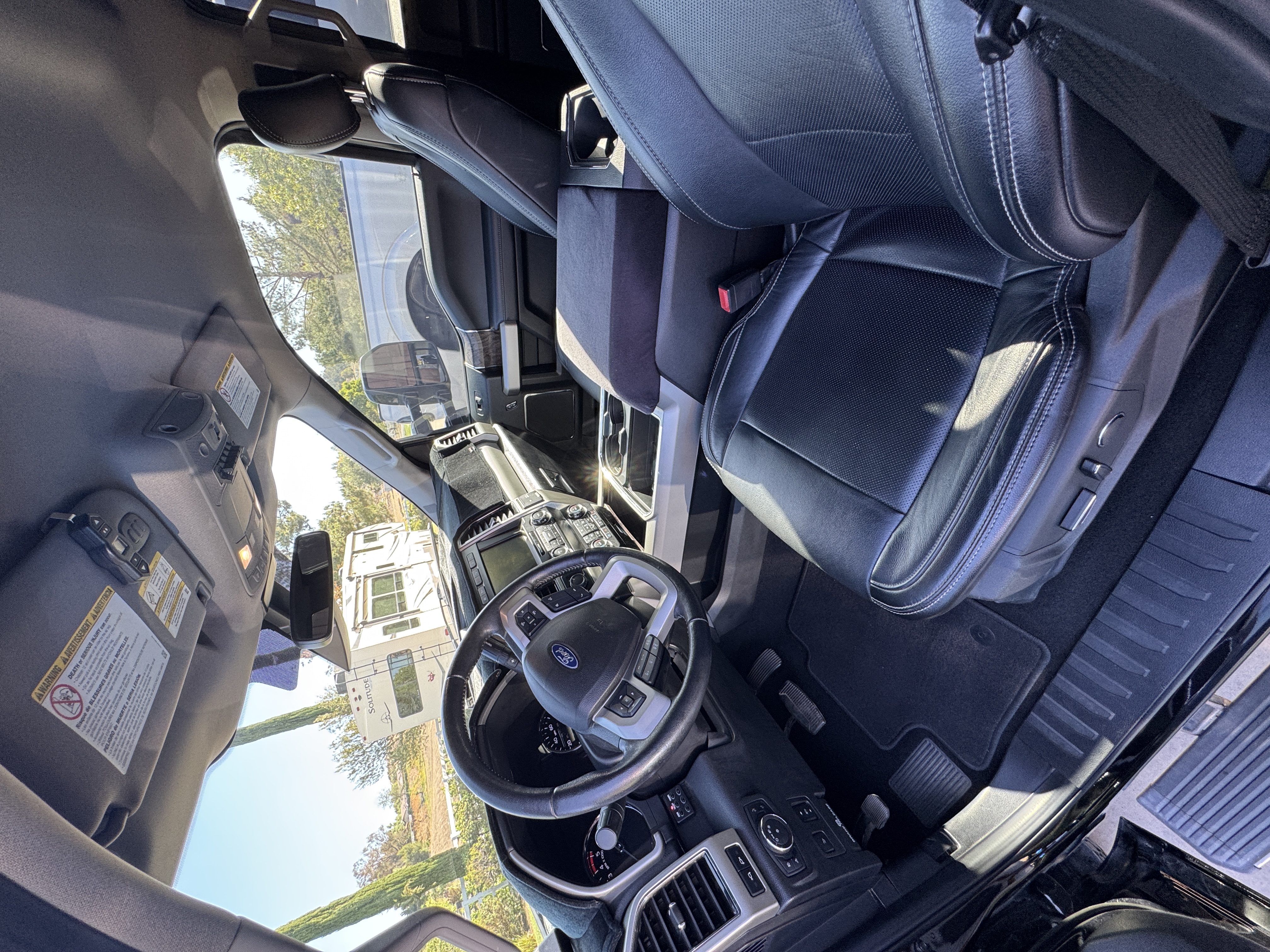Used 2019 Ford F350 Lariat w/ Lariat Ultimate Package AWD/4WD image 16