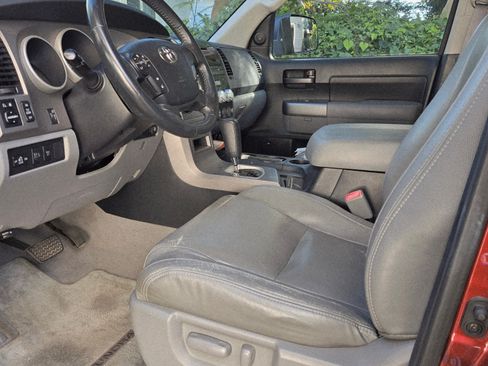 Used 2010 Toyota Tundra SR5 image 16