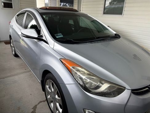 Used 2012 Hyundai Elantra Limited w/ Technology Pkg 5 FWD image 1