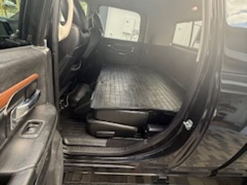 Used 2013 RAM 2500 Laramie w/ Protection Group image 10