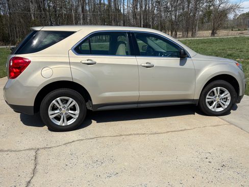Used 2011 Chevrolet Equinox LS image 5