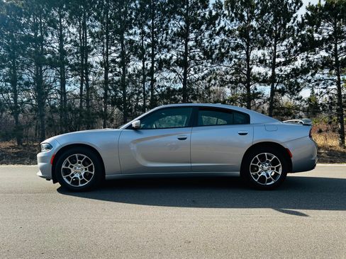 Used 2015 Dodge Charger SXT w/ AWD Plus Group image 12