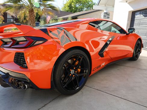 Used 2021 Chevrolet Corvette Stingray Preferred Cpe w/ Z51 Performance Package image 9