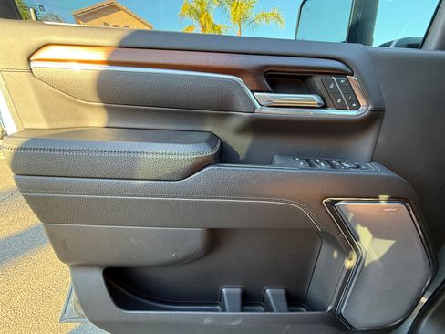 Used 2024 GMC Sierra 2500 Denali w/ Denali Reserve Package image 10