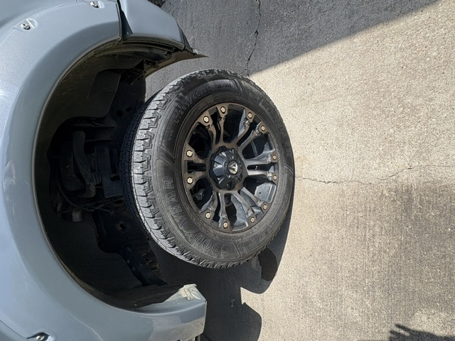 Used 2019 Ford F150 Lariat w/ Equipment Group 502A Luxury AWD/4WD image 18