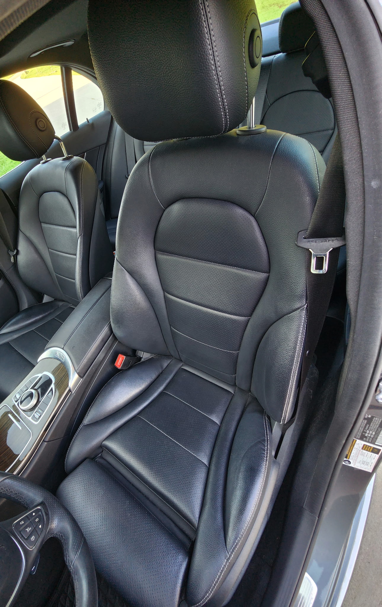 Used 2018 Mercedes-Benz C 300 Sedan image 8